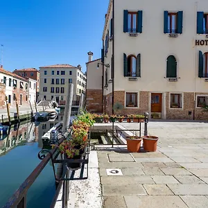 Tiziano 3*, Venise Italie