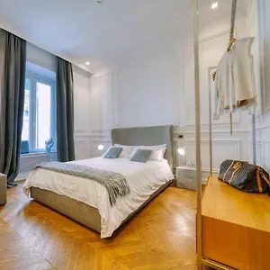 Via Chiodo Luxury 2*, La Spezia Italie