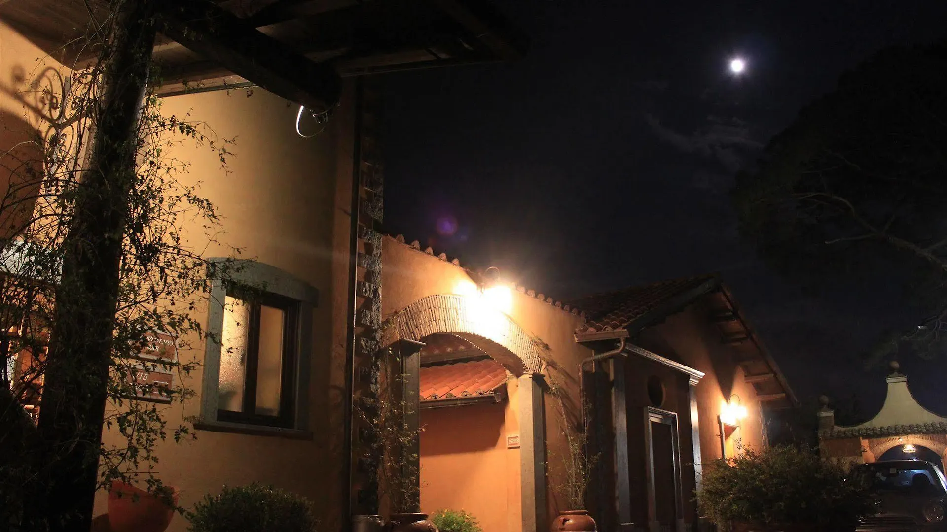 ホテル Casale Certosa Pavona